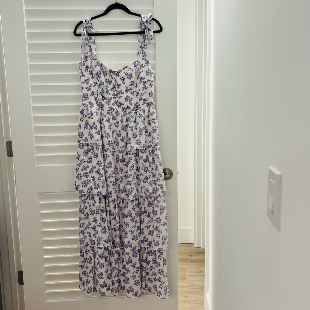 NWT Wayf Remi Tiered Maxi Dress. Lavender floral. XL. - Picture 3 of 6